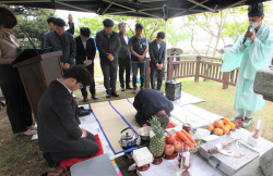 렛츠런파크 부산경남, 경주마 넋 기리는 위령제 열어