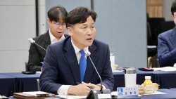 김남국 코인은 "감기", 이재명 사퇴는 "암 수술"? 이상민 일침한 김영진
