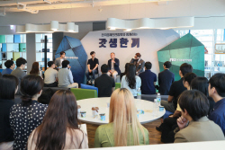 車 업계, MZ 세대 사로잡기 분주…잠재고객 접점 확대 나선다