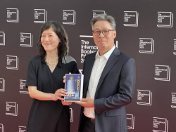 ‘부커상’ 못 타도 괜찮아...韓서사의 힘 알린 소설 ‘고래’