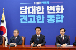 "싸늘한 민심 잡을 한 방 나올까?"…내년 총선 앞둔 여야 쇄신경쟁