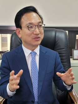 [인터뷰] 배종호 한국정치평론가협회 초대회장 "상대 비방만 남은 ‘나쁜 정치’ 추방하는데 앞장 서겠다"