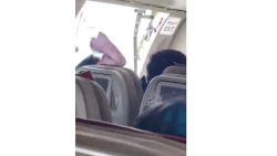 아시아나항공 여객기, 착륙 직전 문열고 비행 "승객이 문 열어"