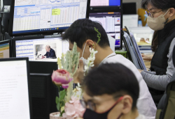 잘 나가는 새내기株…6월도 작은강자 줄줄이 출격
