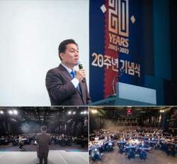 이재준 수원시장, "시민 여러분과 함께 수원FC의 새로운 역사를 쓰겠다"