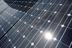태양광 폴리실리콘 가격 1년새 30% 하락…제조업체 수혜