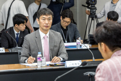 이복현 금융감독원장, 광주은행 본점 방문...금융지원 방안 논의