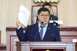 임홍열-김미경-고덕희 고양시의원 송곳질문 ‘반짝’