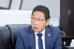 이성철 파주시의장 이-미용산업 지원 대표발의