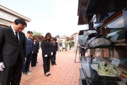 임태희 경기도교육감, 제68회 현충일 맞아 이천호국원 현충탑 및 학도병 묘역 참배