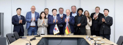 염태영 경기도 경제부지사, 독일 바이에른주의회 의원과 디지털 분야 협력 논의