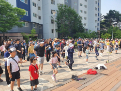 [포토뉴스] 남양주 다산2동 사랑의 걷기대회