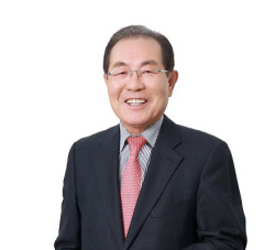 윤동한 한국콜마 회장, 고향 창녕군에 고향사랑기부금 500만원 기부