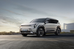 기아, 전기 SUV ‘EV9’ 본격 출시…501km 달린다