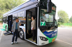과천시 전기-저상버스 7대도입…올해 12대추가