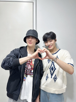 아스트로 윤산하, 챌린지 참여→응원차 ‘쇼챔’ 방문까지…후배 사랑의 정석