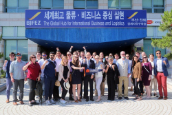 美버지니아 주립대 다든 경영대학원, 부산진해경제자유구역청 방문