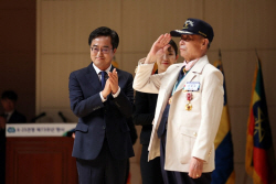 김동연(DY), "기회가 강물처럼 흐르는 세상으로 한반도 새 역사 열겠다"