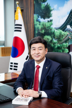 [민선 8기 지방자치 1주년] 방세환 광주시장, "광주를 위해 씨를 뿌리고 싹을 틔워 꽃을 피우고 싶다"