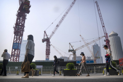 삐걱이는 中 경제···韓 기업들도 ‘초긴장’