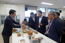 홍천 대표 음식 개발 평가회, 찰옥수수 주재료인 옥수수달빵·옥수수 인절미 선보여