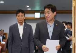 은행 과점 처방전 꺼낸 당국…새 플레이어 효과는 
