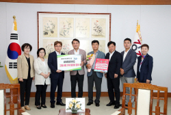 강원특별자치도 출범 축하…출향 인사들 고향사랑기부금 기탁 이어져