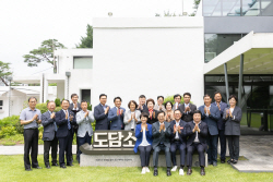 김동연 경기지사 "도정 위해서라면 여야 뛰어 넘어야"