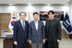 신상진 성남시장 "천안함 피격사건 배경과 상황 생생히 전달해 달라"