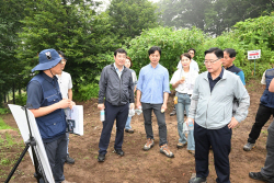 [포토뉴스] 강수현 양주시장 대모산성 현장행정