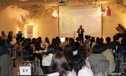 [포토] 하윤수 부산시교육감, 유·초등 교육전문직 워크숍 격려