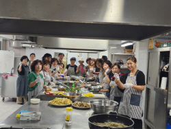봉화군여성단체협의회,수해복구 현장에 김밥 전달