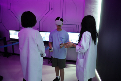 안산시 ‘AR-VR 진로체험관’ 개관…미래직업 탐색