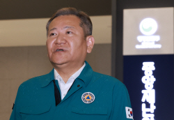 뱃지 너무 많이 줬나…이재명·이상민 ‘방탄핵’에 민주 흔들