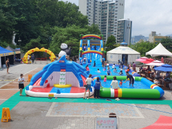 [포토뉴스] 의왕시 ‘찾아가는 아동 물놀이장’