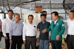 권기창 안동시장, 라오스 노동사회복지부 대표단과 외국인 계절근로자 근로현장 ‘합동 점검’