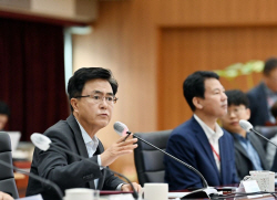 김태흠 지사, “탄소중립 경제 특별도 추진전략 재검토” 주문