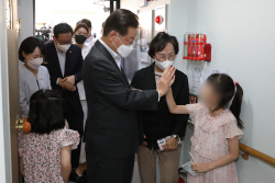 이재명 "취약계층 어려움 지원 위해 추경 반드시 관철할 것"