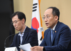제약바이오, 특례상장·세제지원에 