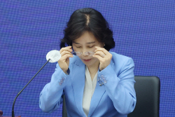 "미래 짧은", "살아 있지도 않을"...野 ‘폐륜 논란’ 사과커녕 맞장구