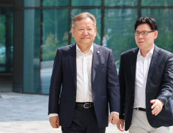 이상민 장관 모친상…빈소 없이 조용한 장례