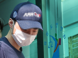 ‘분당 차량 돌진 및 칼부림’ 피해자 숨져…1명 사망·13명 부상