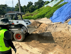 평창군 농업기술센터, 예천 과수농가서 복구 활동 