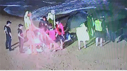 제6호 태풍 카눈 올 때인데...새벽 해수욕장 입수한 만취 30대, 요원이 구조