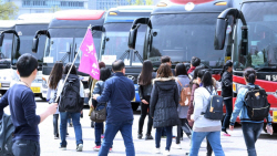 "유커가 돌아온다"…중국, 6년만에 한국행 단체관광 빗장 풀었다