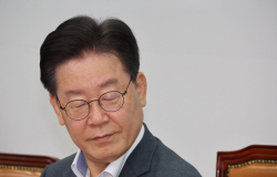 상처뿐인 野 혁신위, 버틴 이유 있었나…이재명에 얽힌 ‘한 수’는