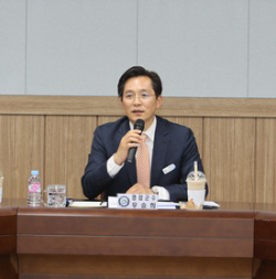 우승희 영암군수, ‘선거법 위반’ 벌금 90만원 선고