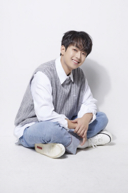 ‘이찬원 효과’ 어디까지?...정수기 판매량 ‘껑충’