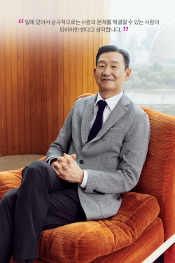황현식 LG U+ 대표 "목표보다 ‘목적’…고객 경험을 최우선 가치로"
