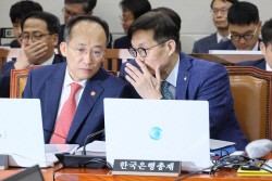 추경호 "불황형 흑자 동의 안해…9월부터 무역수지 흑자될 것"